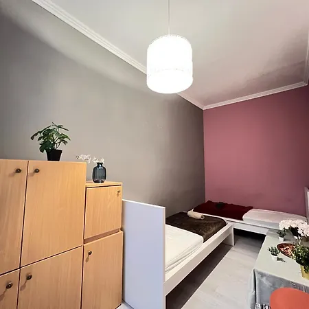 Baross Apartment With Convenience And Style Budapest Exterior photo